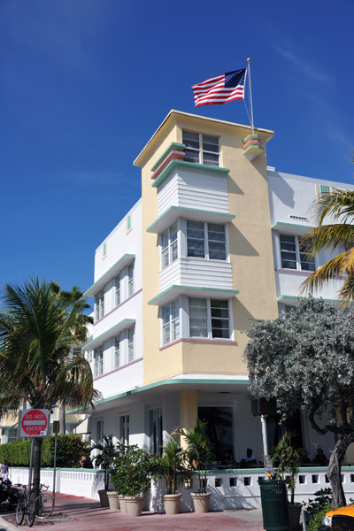 Avalon Hotel, Ocean Drive at 7th St