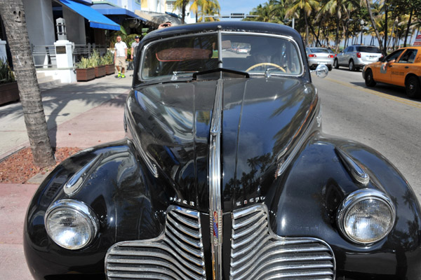 1940 Buick Super coupe with the Fireball straight-eight engine