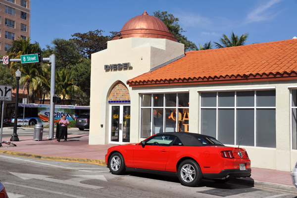 Diesel - Collins Avenue at 8th St - and another red convertible 