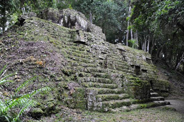 Temple of the Masks (E-Group) between the Lost World and the Plaza of the Seven Temples