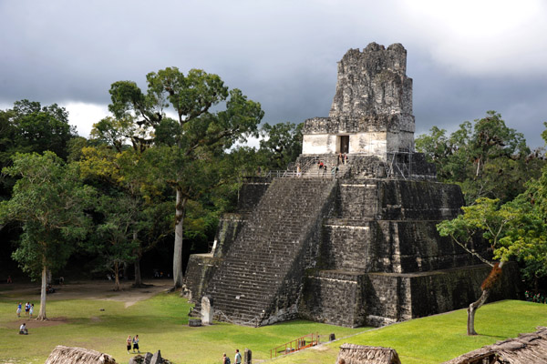 Temple II in the sunshine, Tikal