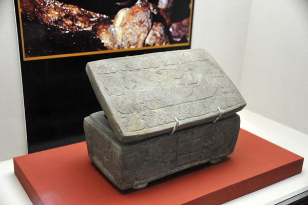 Hun Nal Ye - La Caja de Piedra, the stone box
