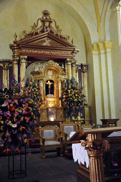 Altar of the Parish Church of San José
