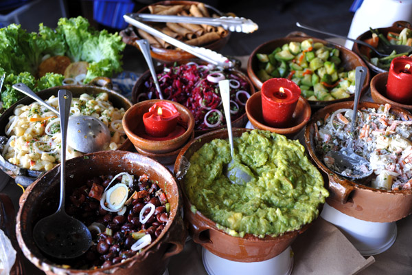 Guatemalan vegetable dishes - La Cuevita de los Urquiz