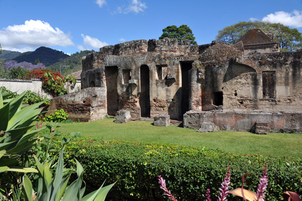 Ruins of the circular dormitory of Las Capuchinas