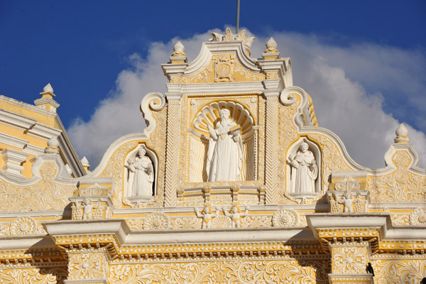 The Baroque faade of Nuestra Seora de la Merced dates from the second reconstruction, 1850-1855