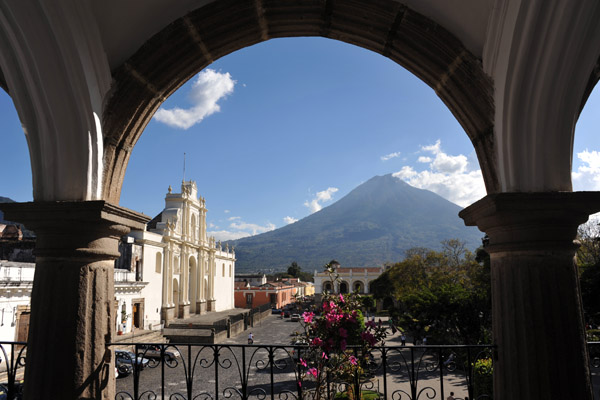 View from the upper gallery of the Palacio Del Ayuntamiento, Antigua Guatemala