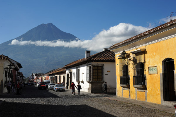 Typical view of Antigua Guatemala looking south, 5a Av Nte 