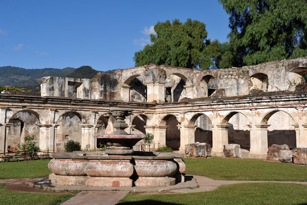 Cloister garden with its central fountain, Convento de Santa Clara, Antigua Guatemala