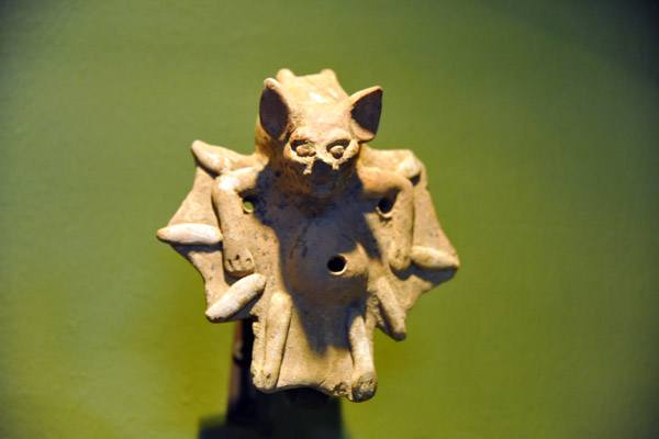 Museo Arqueologico - bat-like figurine