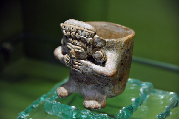 Museo Arqueologico - a cup