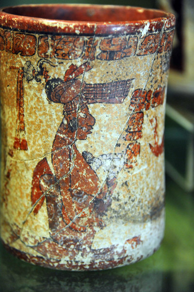 Museo Arqueologico - painted ceramics