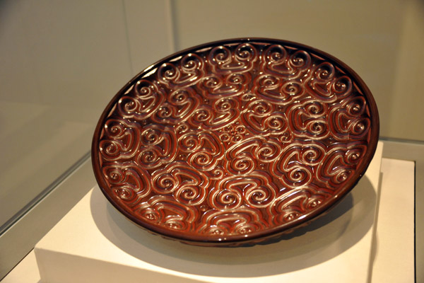 Round Dish with Pommel Scrolls, Ming Dynasty, 15th-16th C.