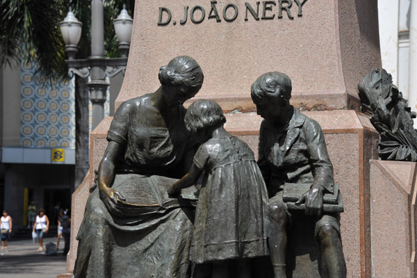 Statue group of the D. João Nery monument, Campinas