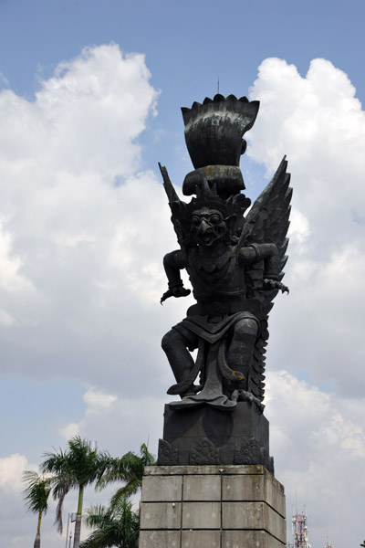 Garuda statue, Cengkareng