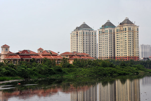 Upscale housing, Northwest Jarkarta