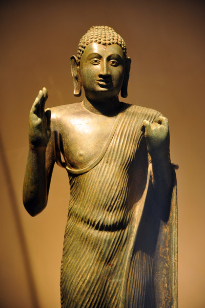 Tallest solid cast bronze Buddha in Sri Lanka