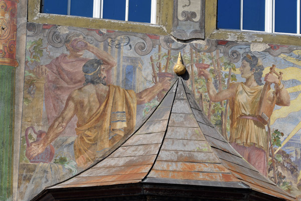 Fresco over the oriel window, Hotel Sonne, Stein am Rhein