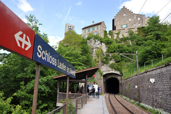 Schloss Laufen am Rheinfall Railway Station