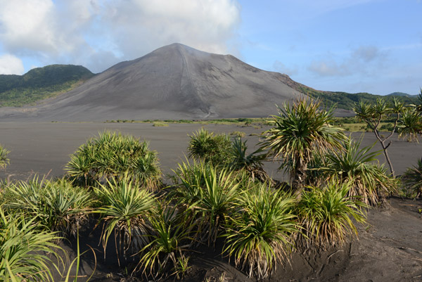 The north face of Mount Yasur