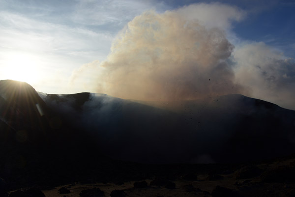 The crater of Mount Yasur is around 400m in diameter