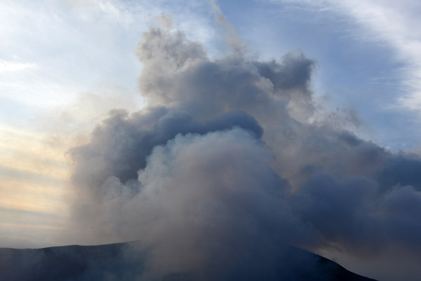 Ash cloud, Mount Yasur