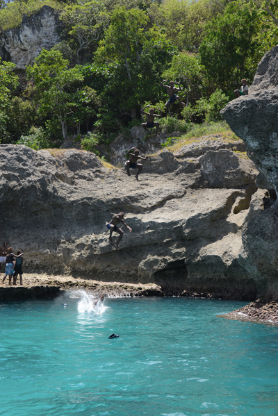 Blue Cave Jump - 5 frames overlapped