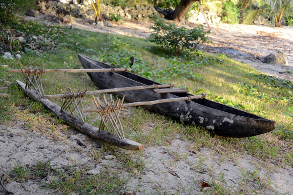 Vanuatu outrigger canoe at Tannas Blue Hole