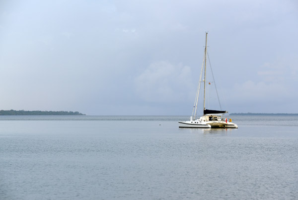 The catamaran Blue Bie, Luganville