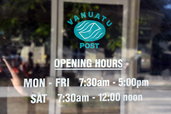 Vanuatu Post opening hours, Luganville