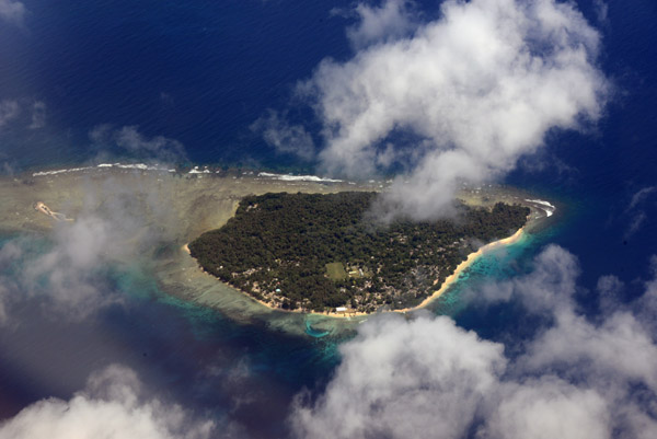 Small island just south of Faroun, Malekula-Vanuatu