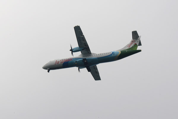 Air Vanuatu's ATR72 overhead