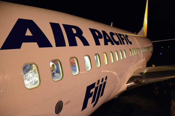 Air Pacific Fiji B737