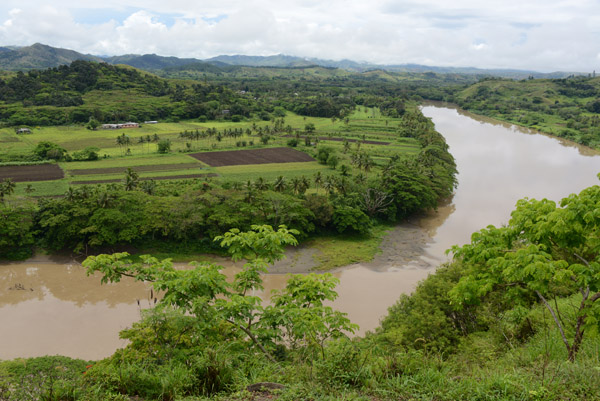 Bend in the Sigatoka River looking north from Tavuni Hill Fort