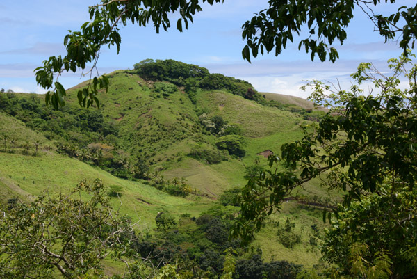 Green hills around the fort at Tavuni