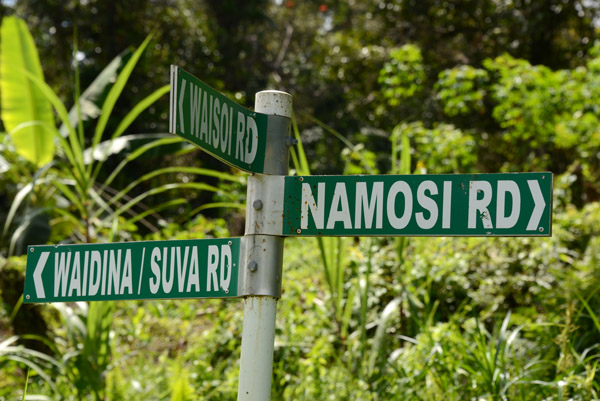 Three-way junction - Namosi Road, Waidina/Suva Road and Waisoi Road