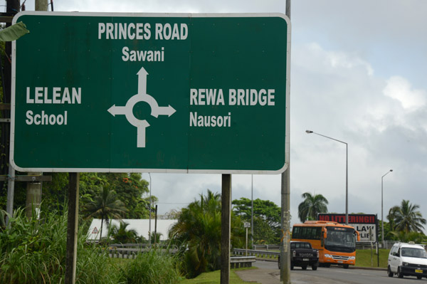 Rewa Bridge / Princes Road Junction north of Suva