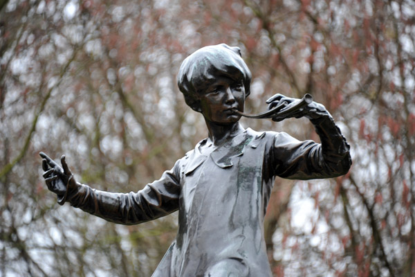 Peter Pan statue, Kensington Gardens, 1912