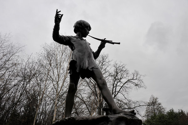 Peter Pan statue, Kensington Gardens