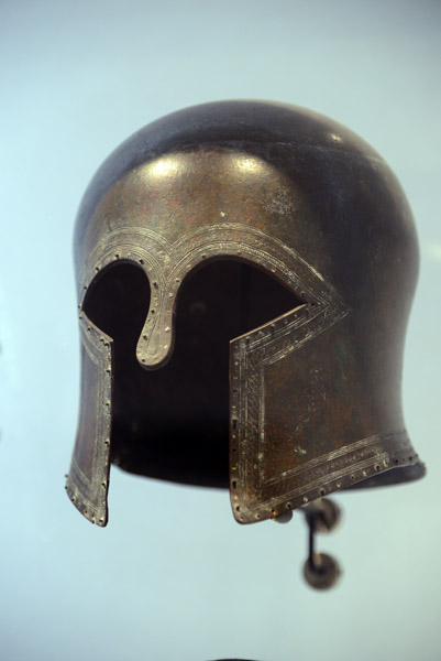 Helmet, First Iron Age, Southern Italy