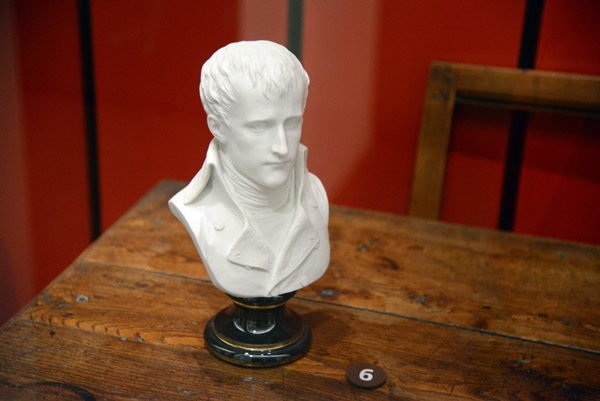 Small bust of Napoleon 