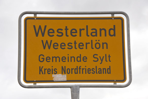 Westerland (Weesterln), the largest town on the island of Sylt
