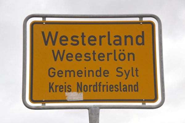 Westerland (Weesterlön), the largest town on the island of Sylt