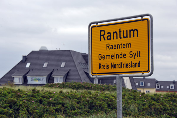 Entering Rantum (Raantem), Sylt