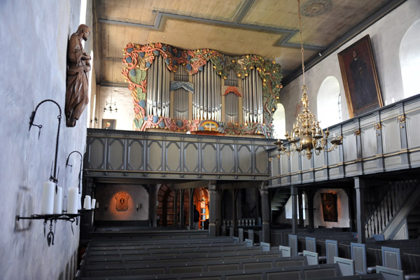 The organ of St. Severin was a gift received in 1787