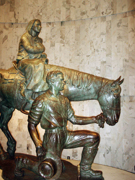 Bronze Sculpture - Pioneer Family
