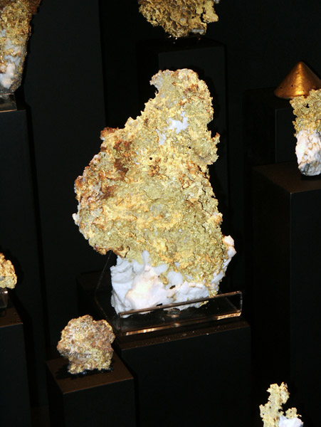 Royal Alberta Museum - Gems and Minerals