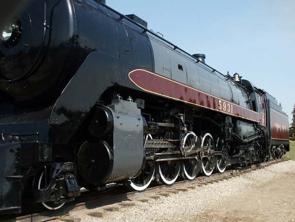 This massive locomotive weighs 435,000 pounds 