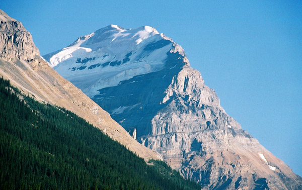 Mount Victoria (3464m/11,365 ft) on the BC/Alberta border