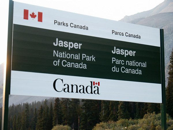 Icefields Parkway Entrance - Jasper National Park